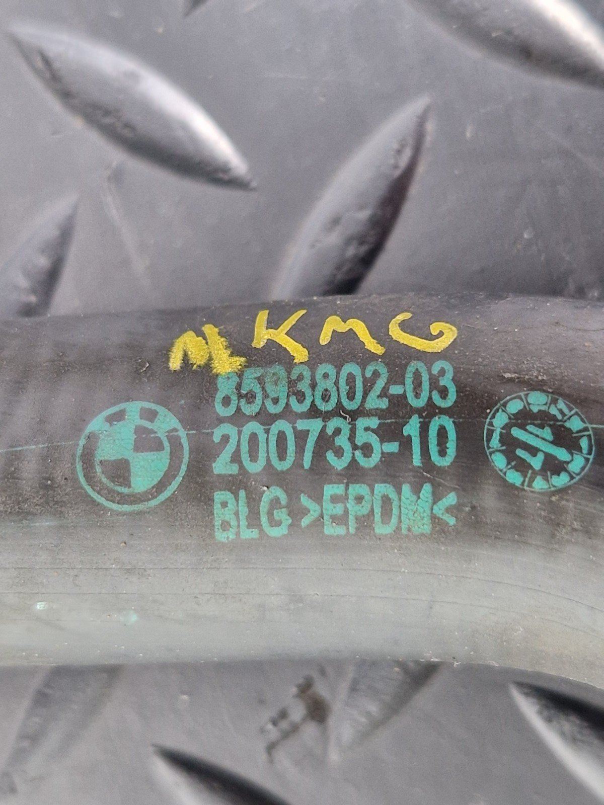 16-22 BMW X1 F48 GENUINE HOSE EXPANSION TANK PIPE LINE TUBE 8593802