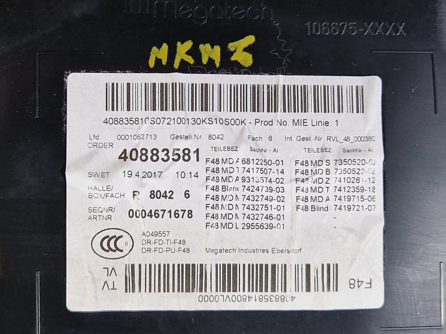 16-22 BMW X1 F48 GENUINE FRONT PASSENGER SIDE DOOR CARD PANEL IN BLACK