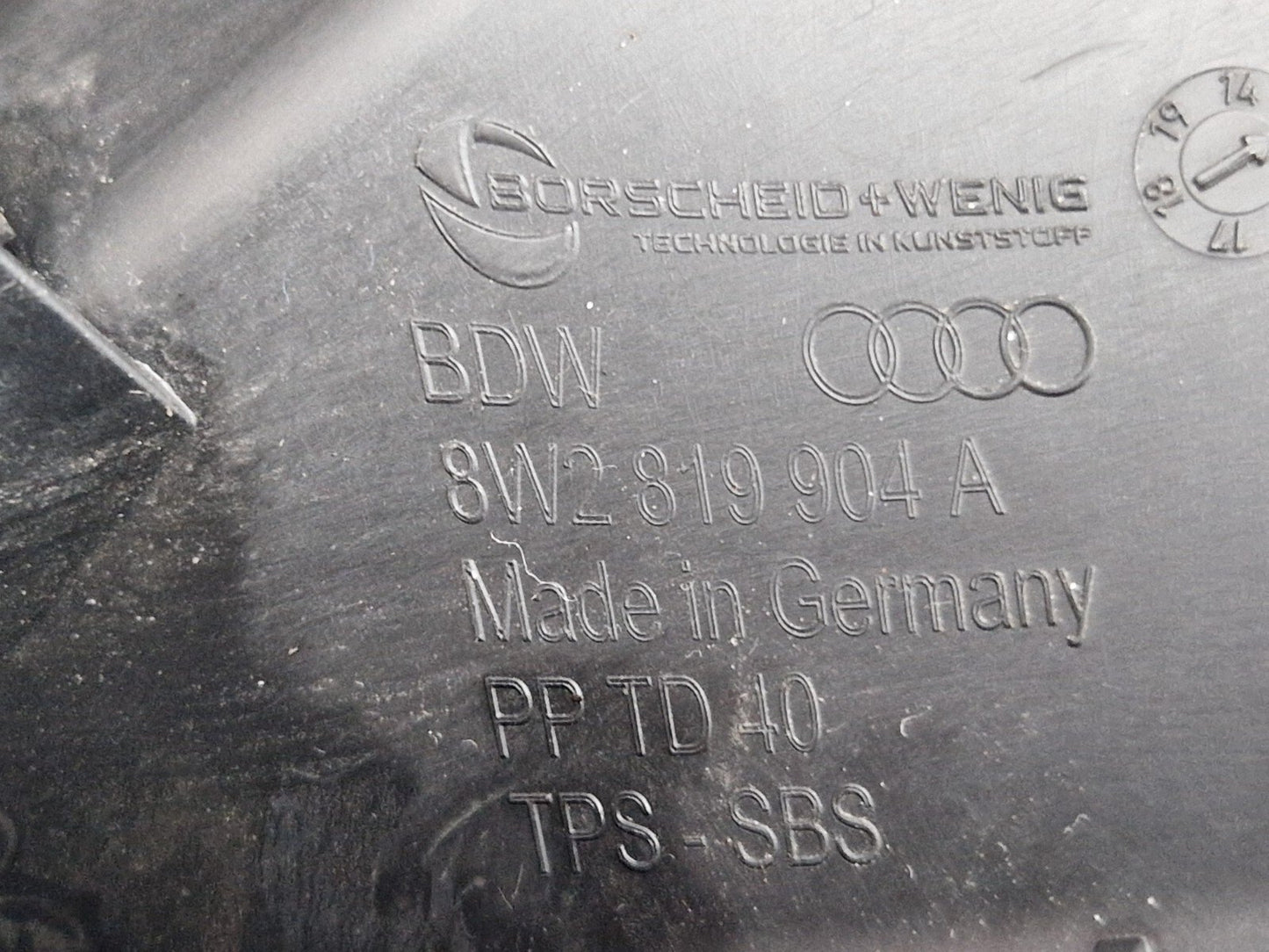 16-19 AUDI A4 B9 GENUINE FRONT AIR INTAKE DUCT VENT 8W2819904A