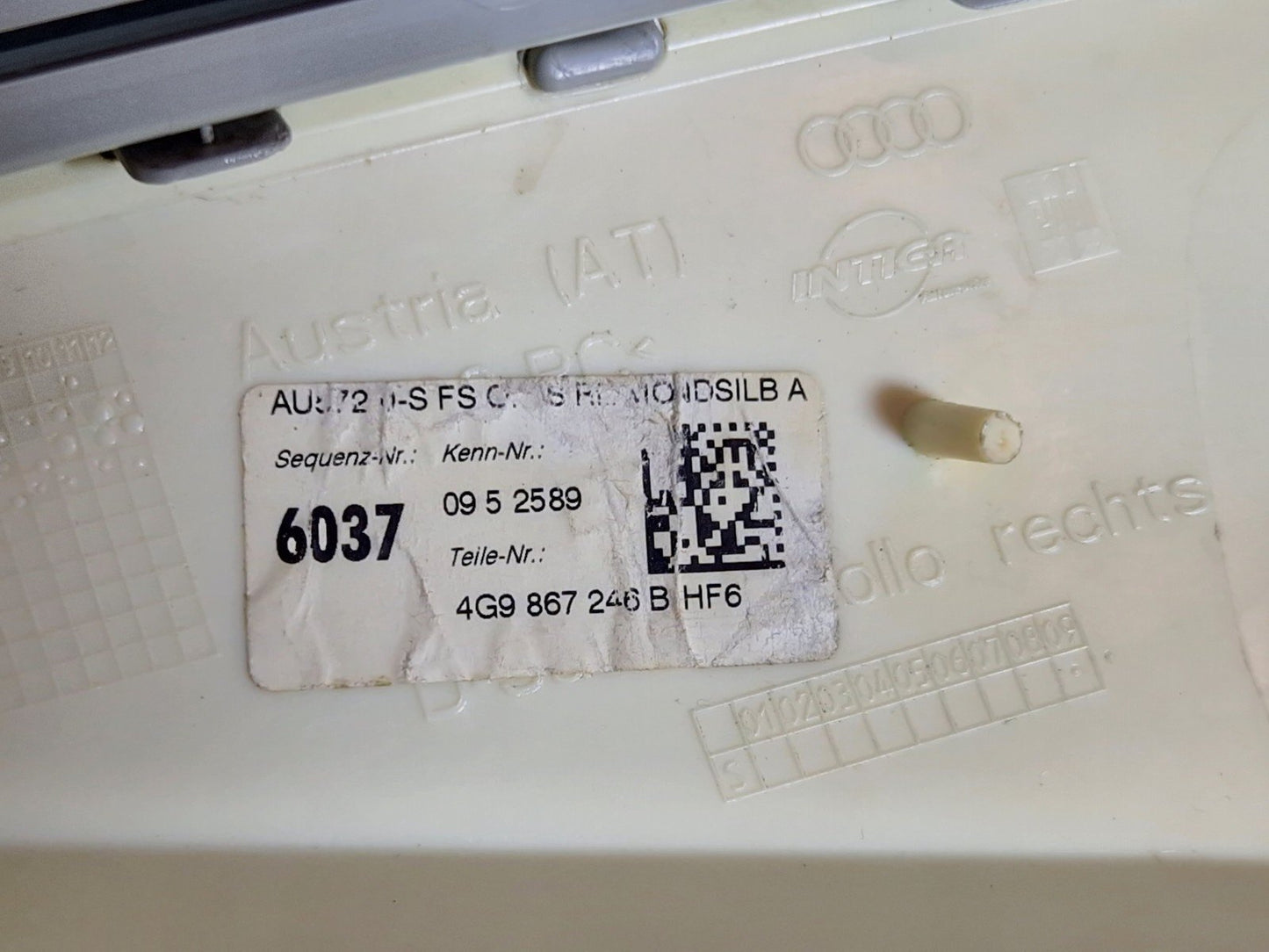 12-18 AUDI A6 C7 GENUINE RIGHT UPPER D PILLAR TRIM 4G9867246B