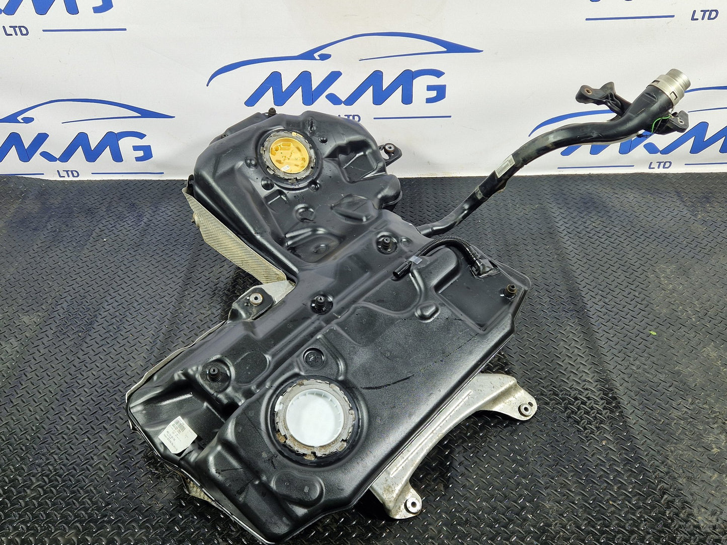 Audi A6 Allroad C7 3.0TDI genuine complete fuel tank & pump 4g0201021cs