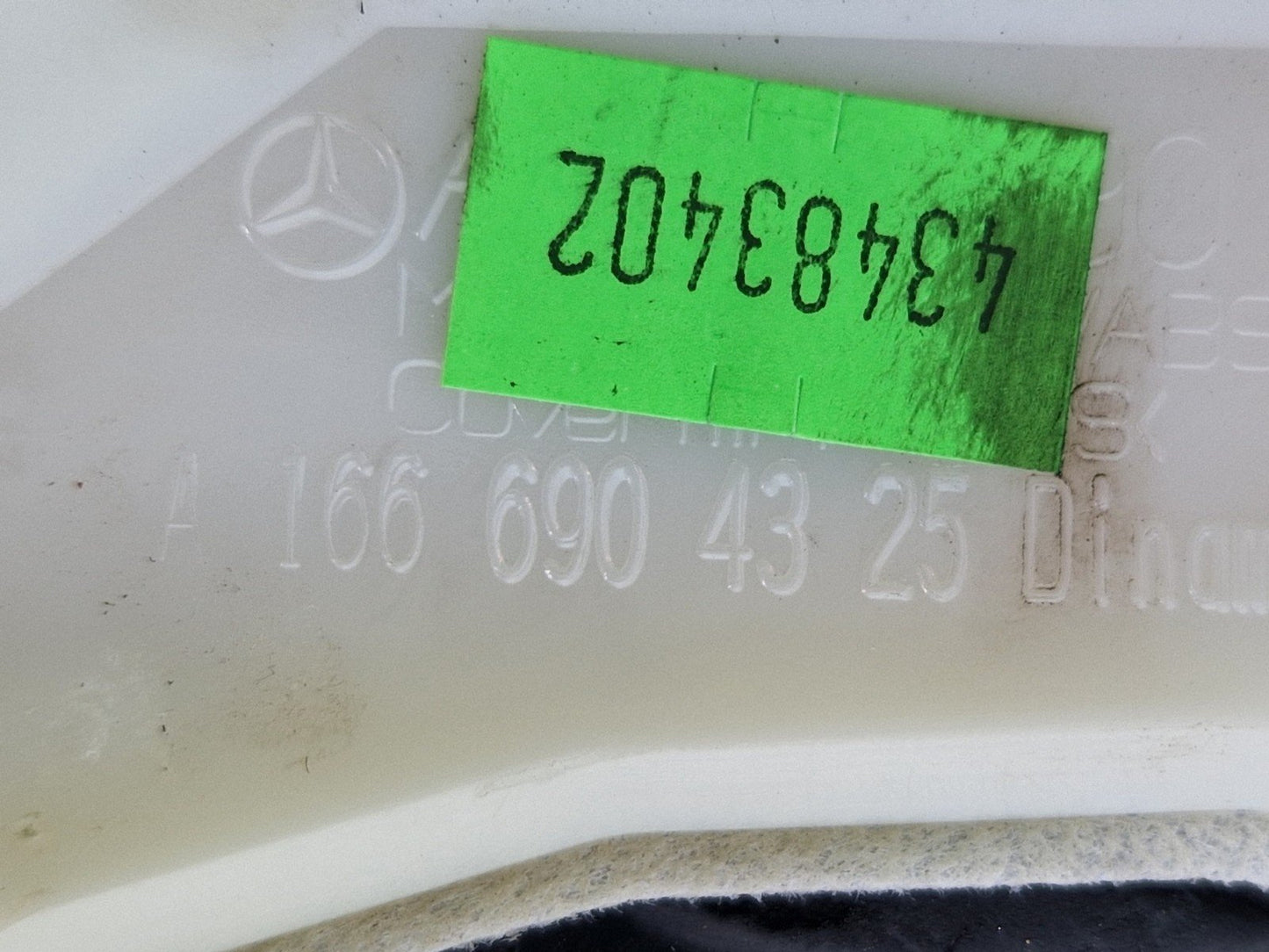 11-19 MERCEDES BENZ ML W166 FRONT RIGHT A PILLAR TRIM PANEL A1666904325