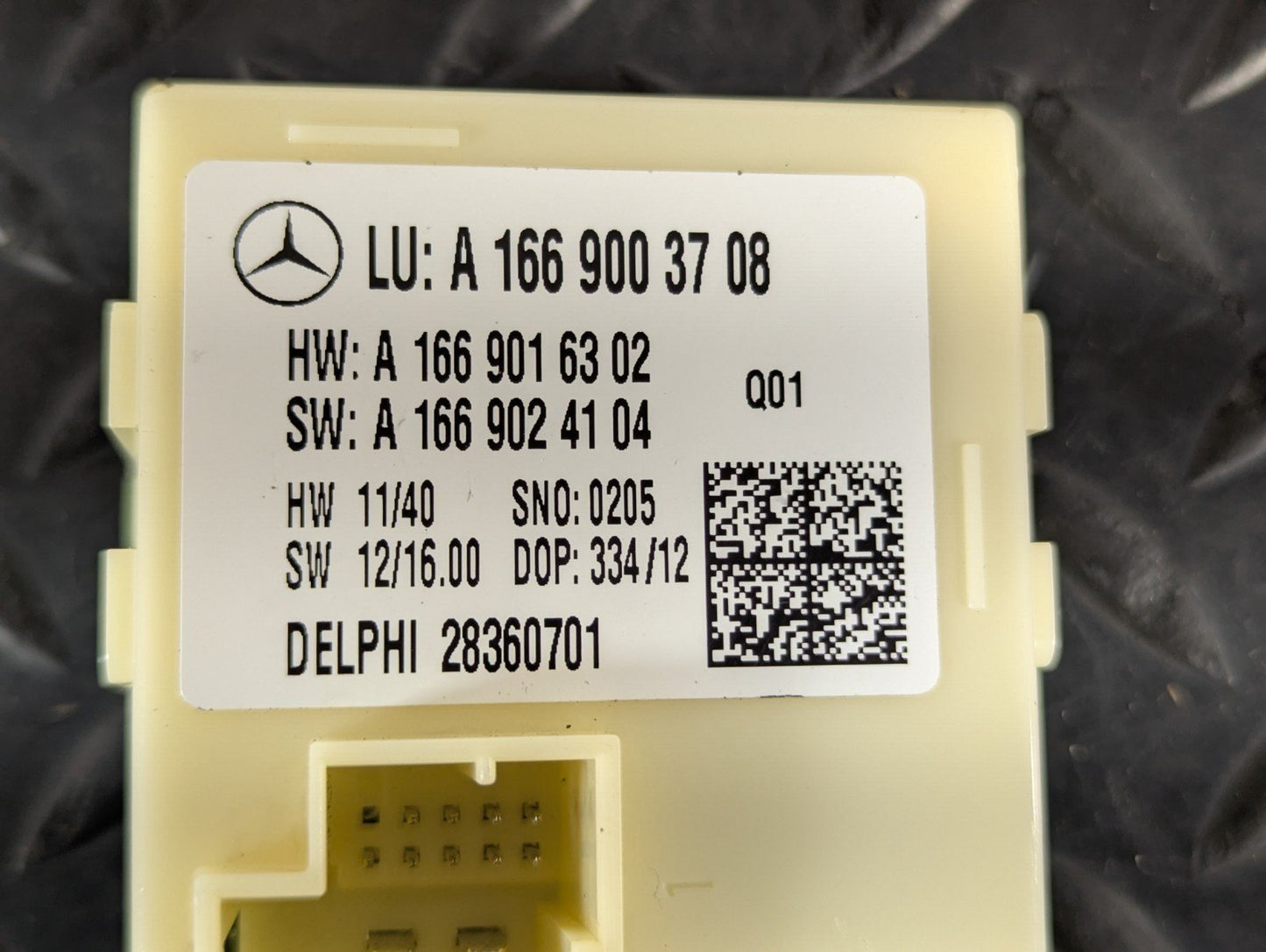 Mercedes-Benz ML W166 Genuine Tailgate Control Module ECU A1669003708