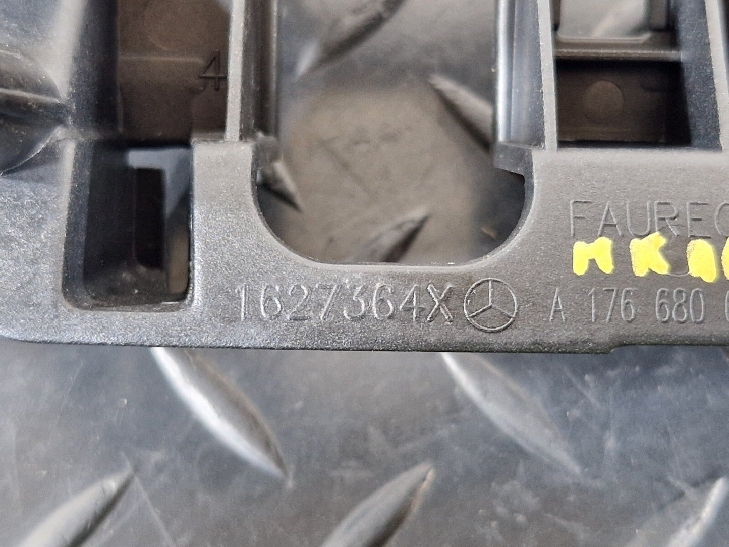 14-19 MERCEDES BENZ GLA X156 OEM DISPLAY SCREEN HOLDER BRACKET A1766806900