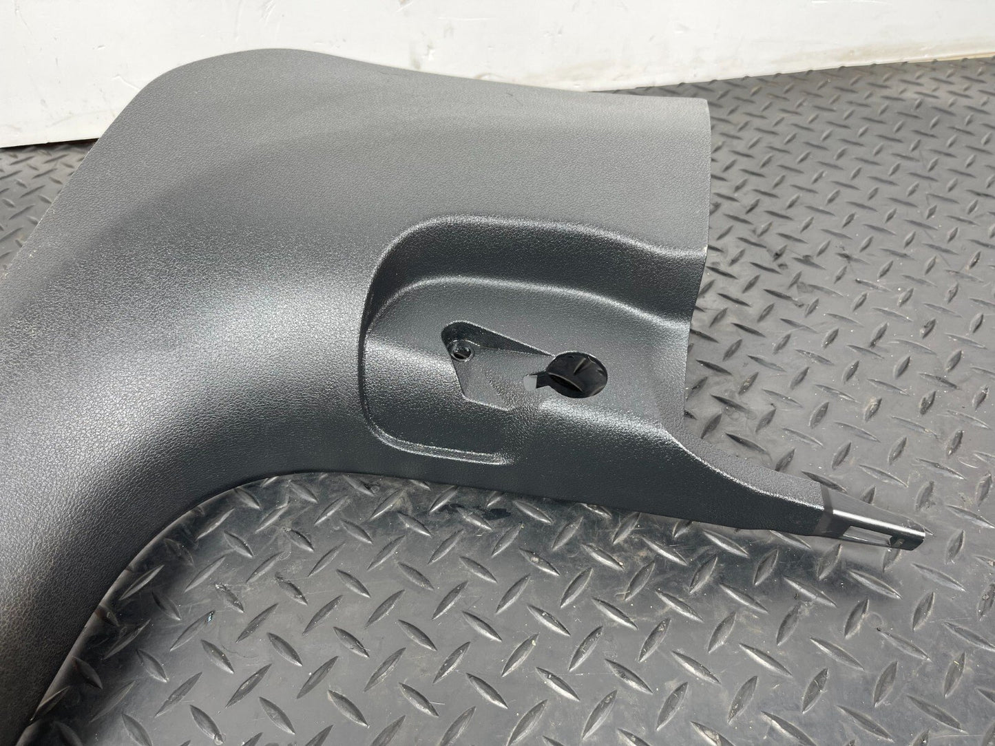 16-19 AUDI A4 B9 SALOON GENUINE FRONT RIGHT DRIVER SIDE FOOTWELL TRIM 8W2867272
