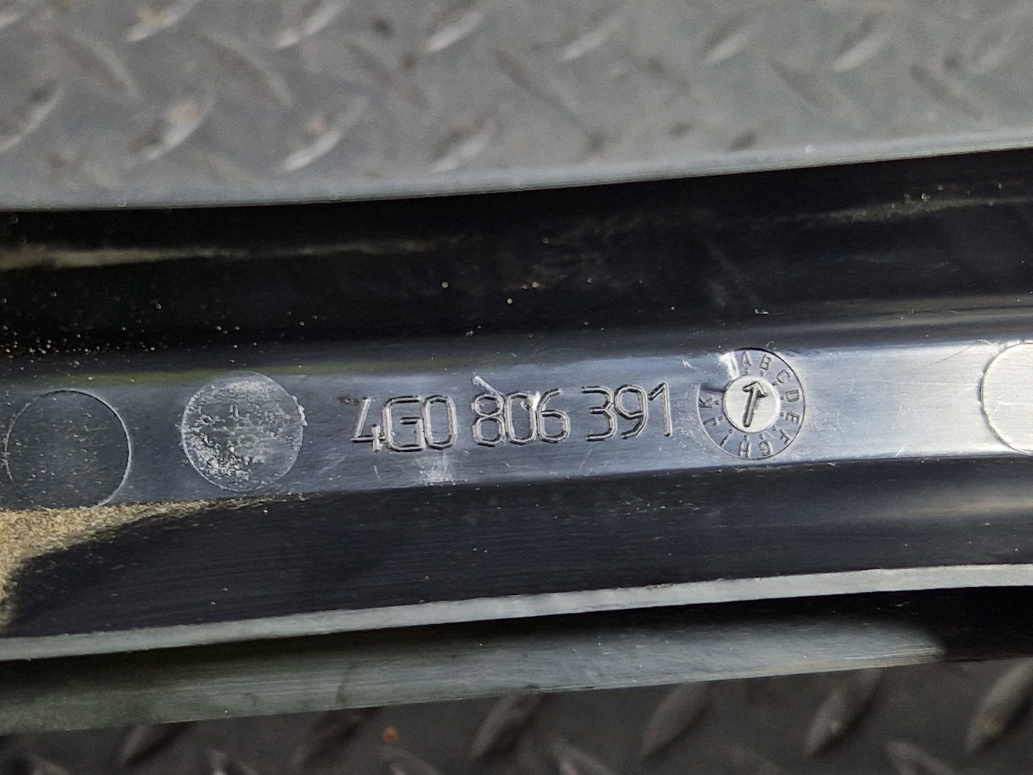 Audi A6 RS6 Allroad C7 Genuine Front Slam Cowling Radiator 4G0806391