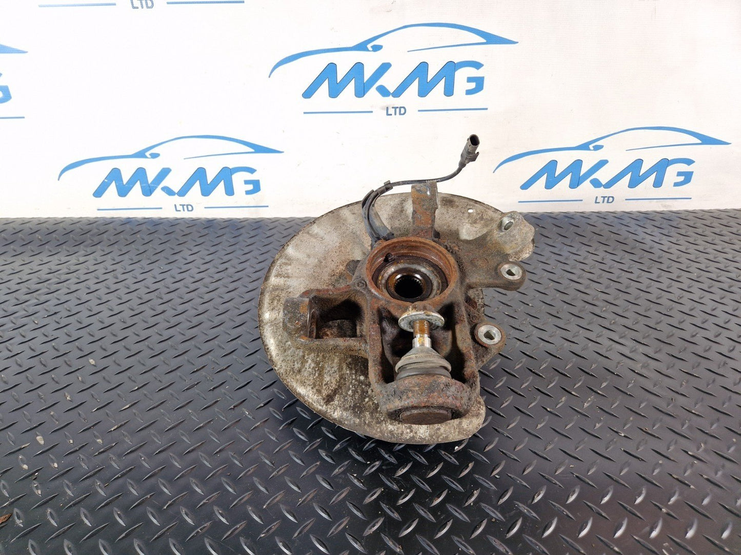 16-19 MERCEDES BENZ GLE W166 GENUINE REAR LEFT N/S SUSPENSION WHEEL HUB CARRIER