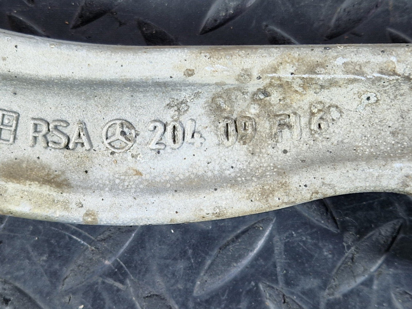 14-21 MERCEDES BENZ C200 W205 REAR RIGHT O/S WISHBONE CONTROL ARM A2043502206