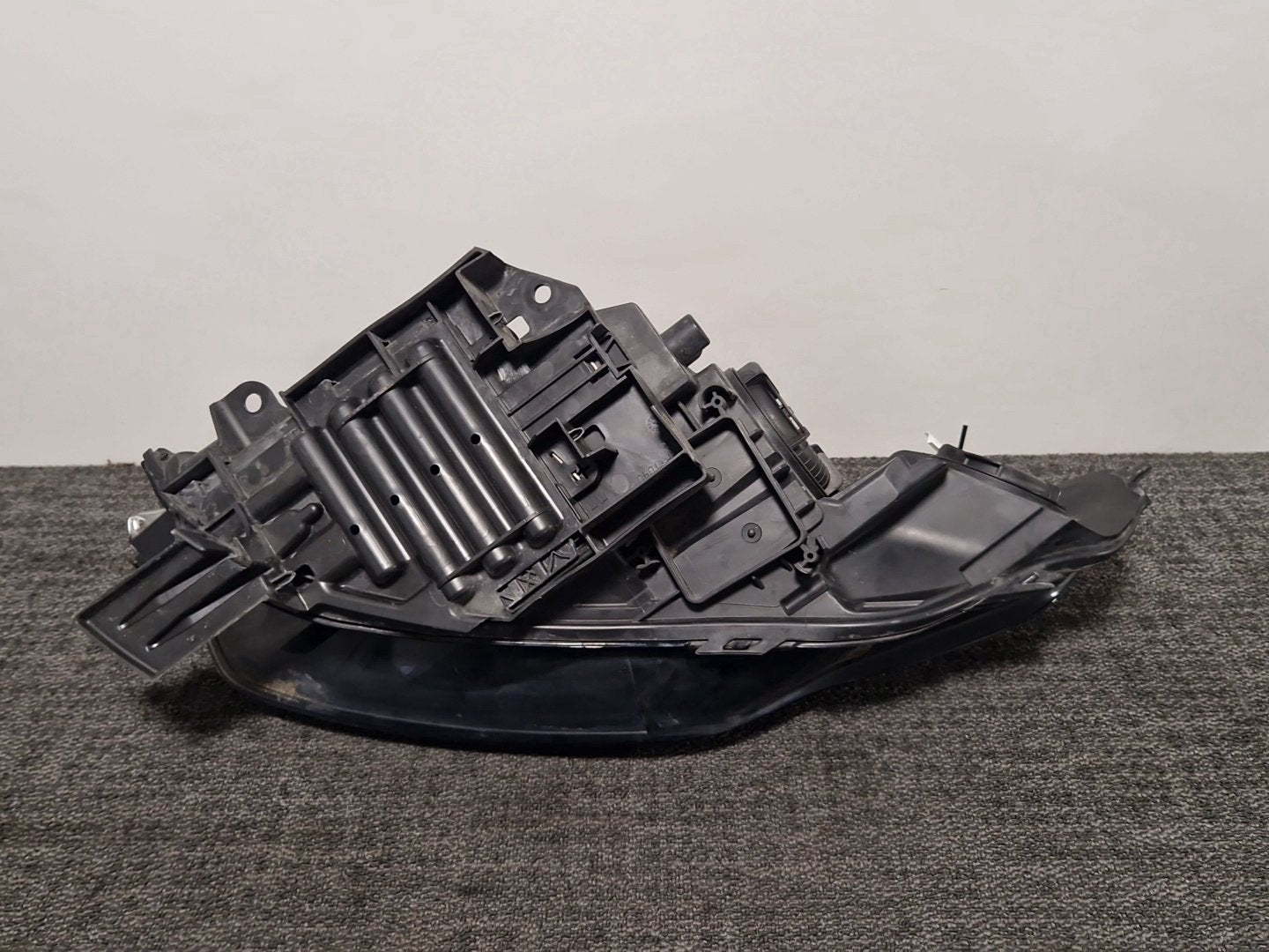 Land Rover Discovery Sport L550 Genuine Front Right O/S Driver Headlight
