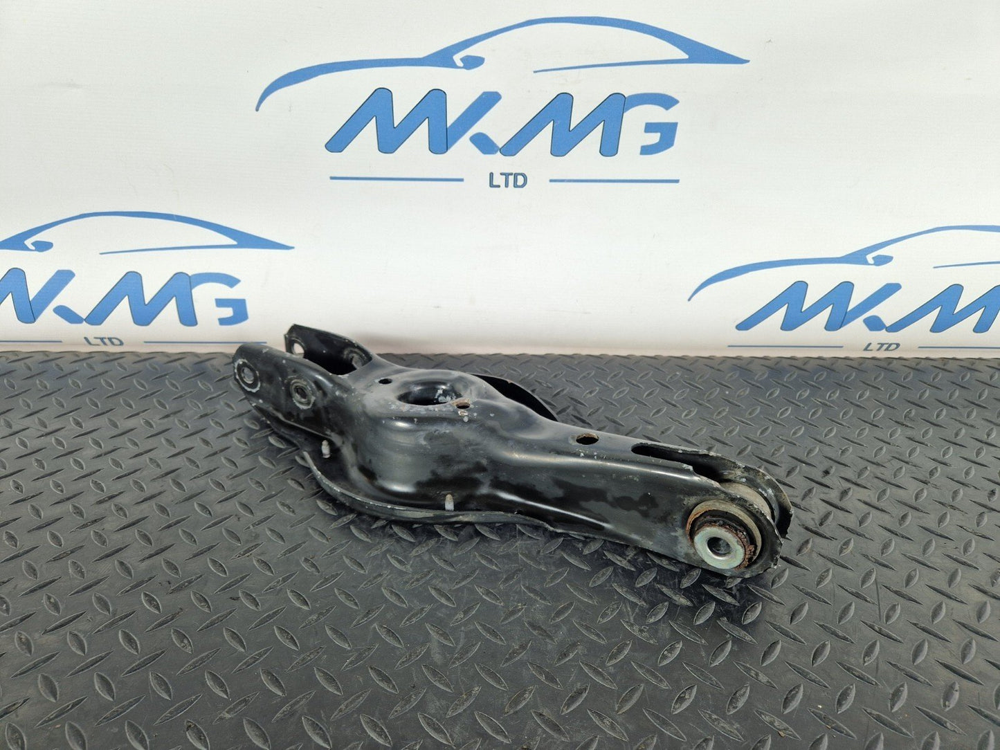12-18 BMW 3 SERIES F30 LCI REAR WISHBONE ROLL OVER CONTROL ARM 6867540 6867541