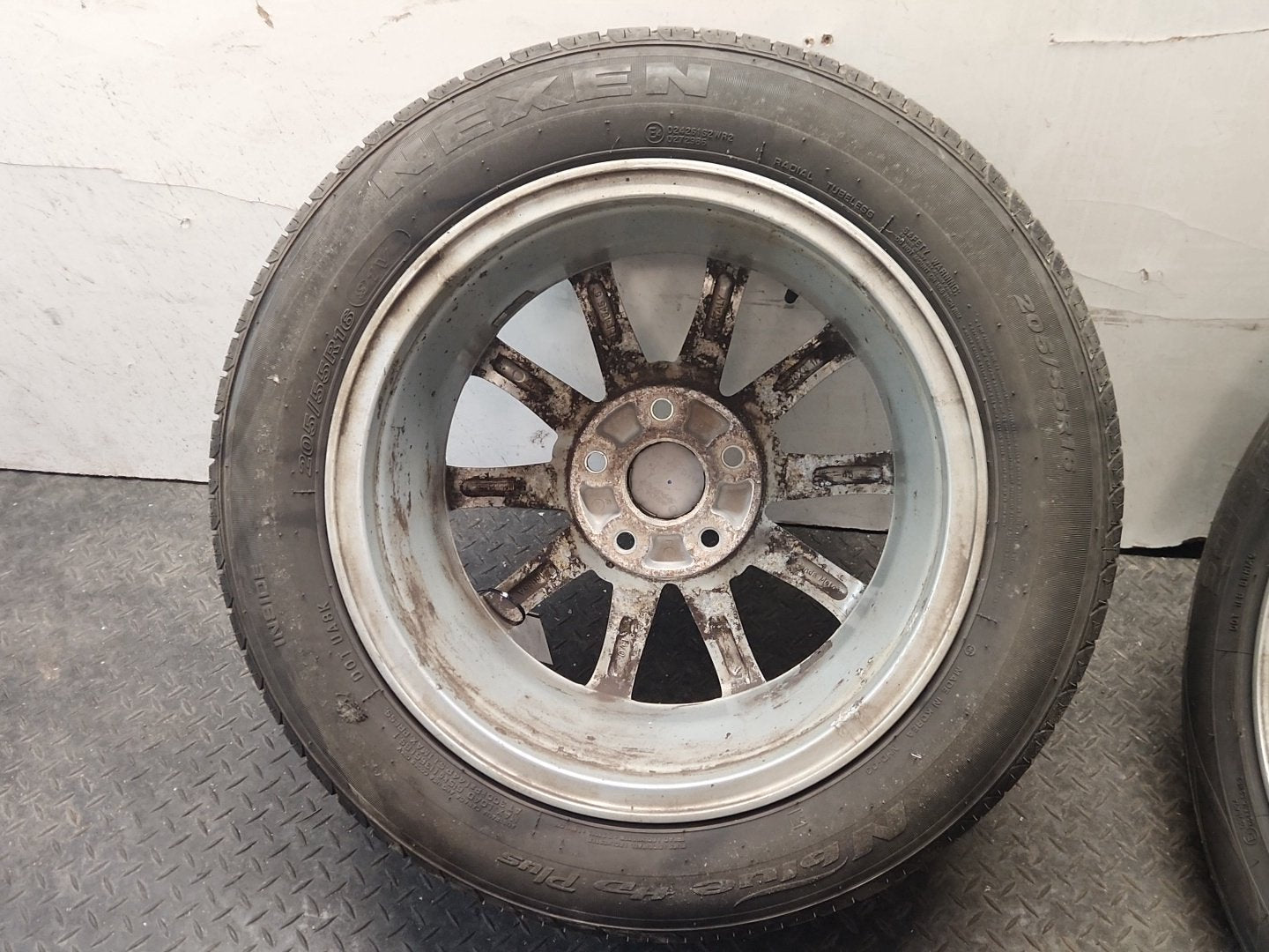 Honda Civic MK9 (FK27) 16" Alloy Wheel with Tyre 205/55/16 ~5mm 16065A