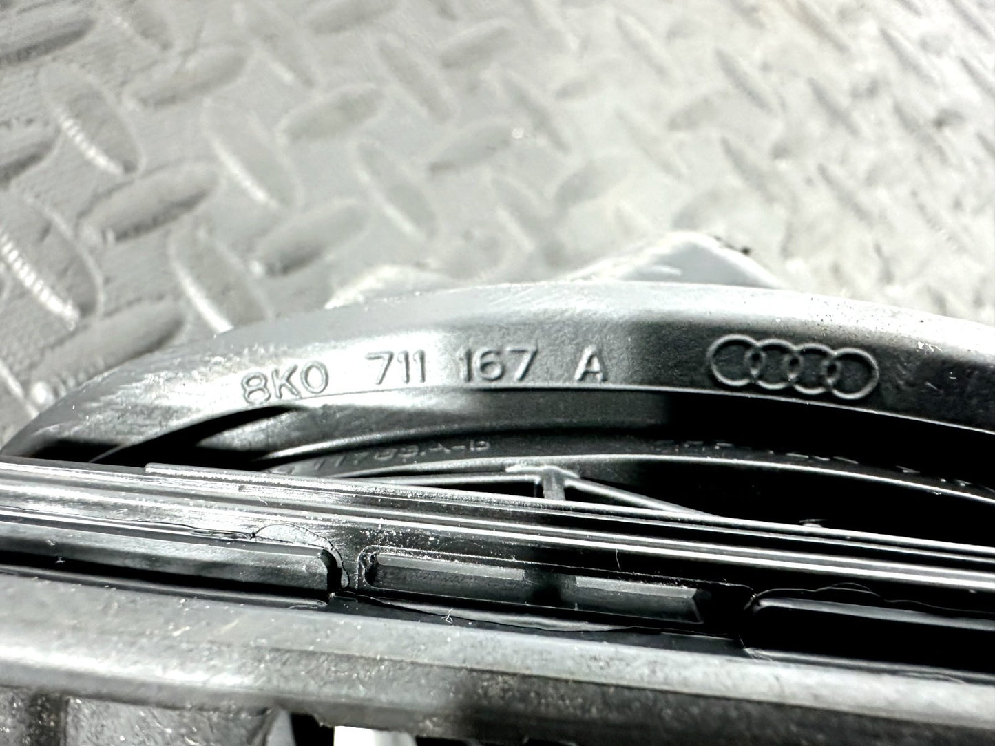 16-19 AUDI A4 B9 GENUINE GEARSTICK RUBBER SEAL TRIM 8W0711406