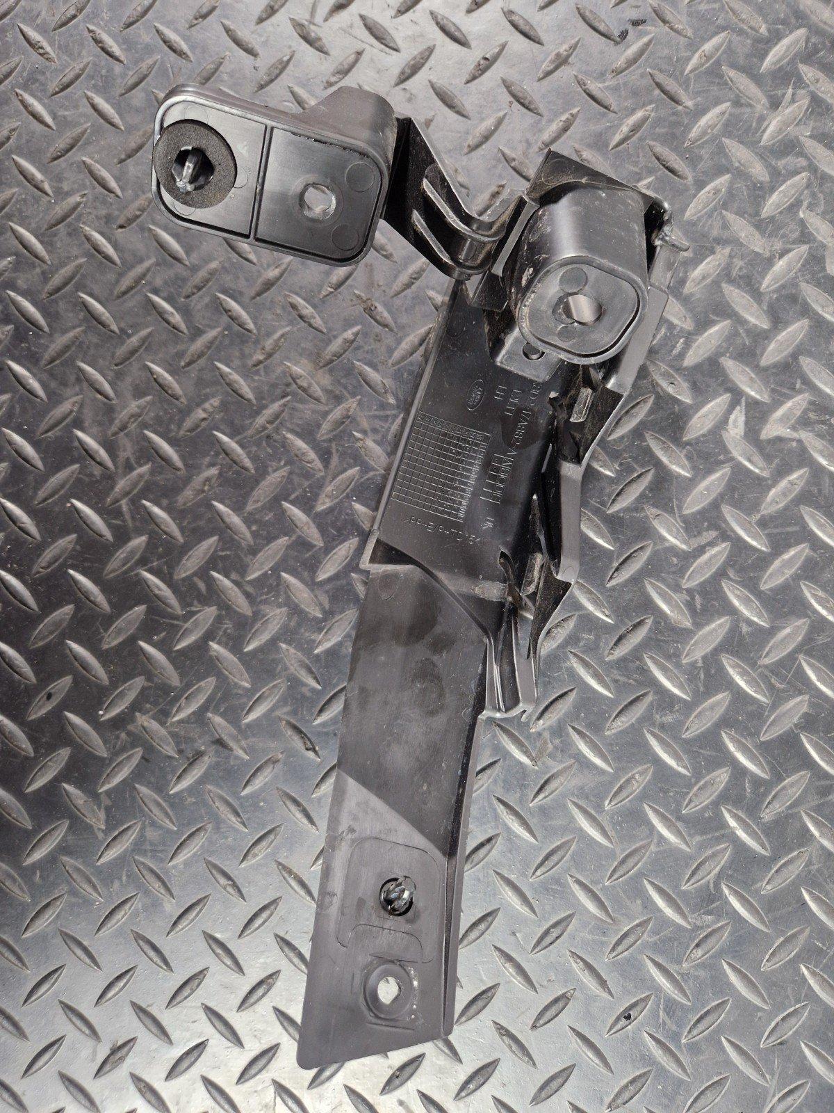 19-ON RANGE ROVER EVOQUE L551 REAR BUMPER MOUNT BRACKET K8D217A882A