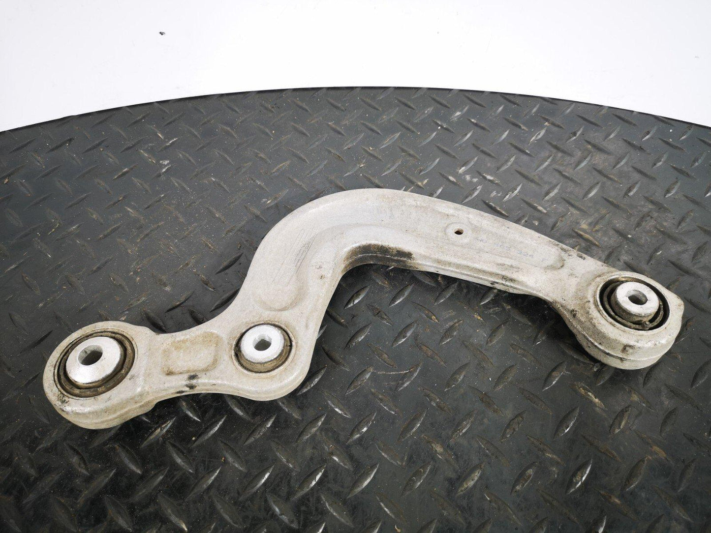 GENUINE AUDI A4 B9 A5 S5 F5 REAR LEFT OR RIGHT CONTROL ARM 8W0505361E