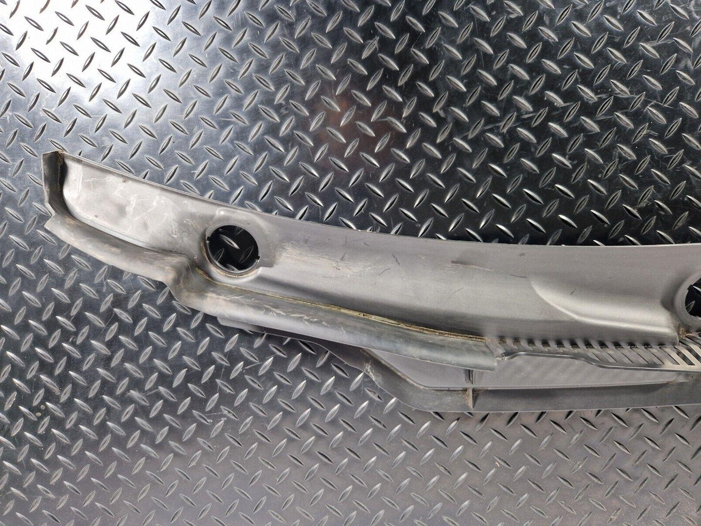 14-21 BMW 2 SERIES F45 F46 FRONT WINDSCREEN SCUTTLE PANEL 7301016 7305485