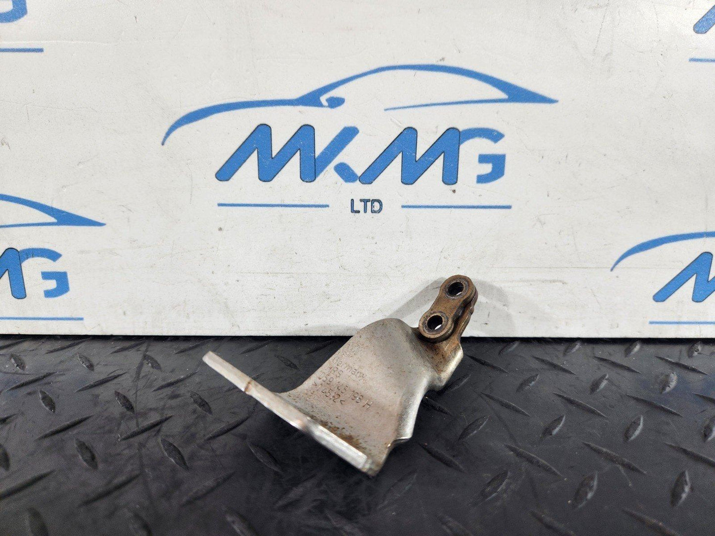 16-20 AUDI Q7 4M GENUINE TURBOCHARGER BRACKET MOUNT HOLDER 059145196H