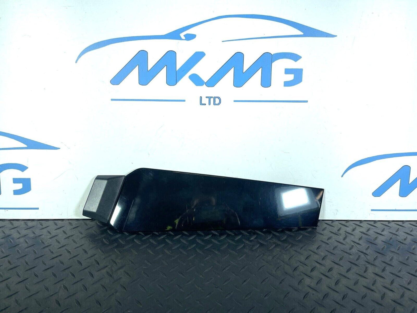 16-23 AUDI A5 F5 SPORTBACK S-LINE RIGHT SIDE EXTERIOR B-PILLAR COVER 8W8853290