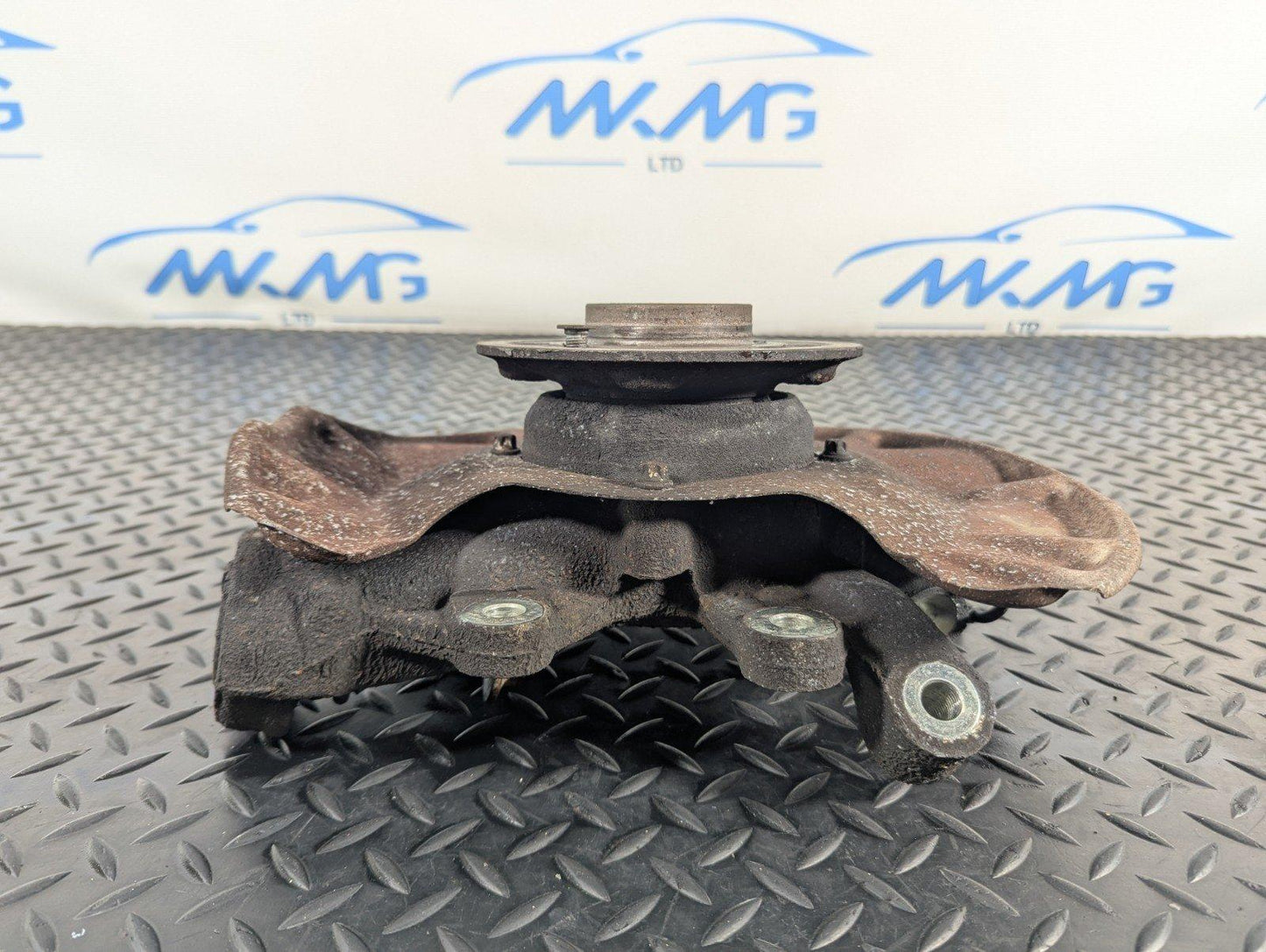 11-19 MERCEDES BENZ ML W166 GENUINE REAR RIGHT WHEEL HUB A1663570105