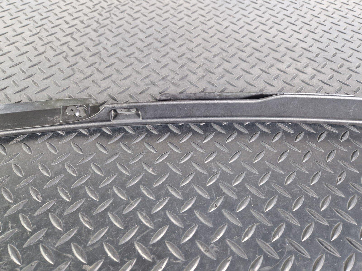 14-19 MERCEDES BENZ GLA X156 UNDER BONNET WINDSCREEN WASHER JET TRIM A1768600014