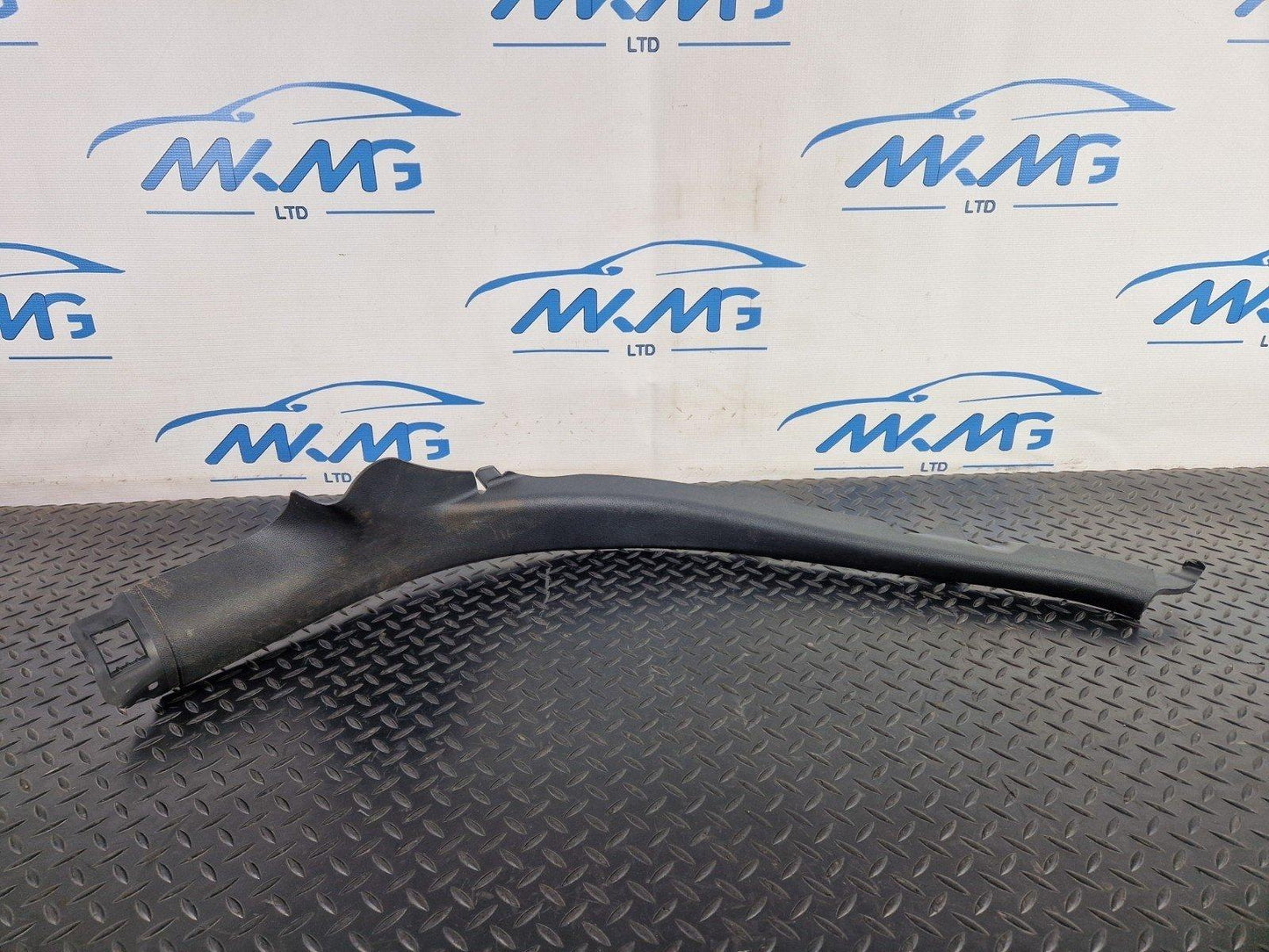 12-18 AUDI A6 C7 GENUINE OEM REAR LEFT LOWER C PILLAR TRIM BLACK 4G0867767A