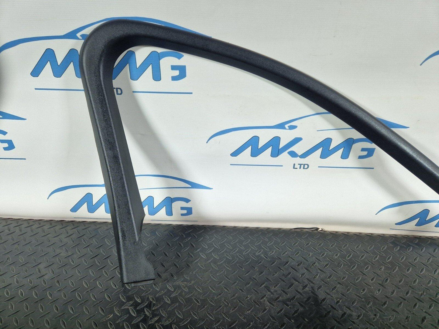 14-21 MERCEDES BENZ C300h W205 INNER DOOR WINDOW FRAME FRONT LEFT N/S TRIM SEAL