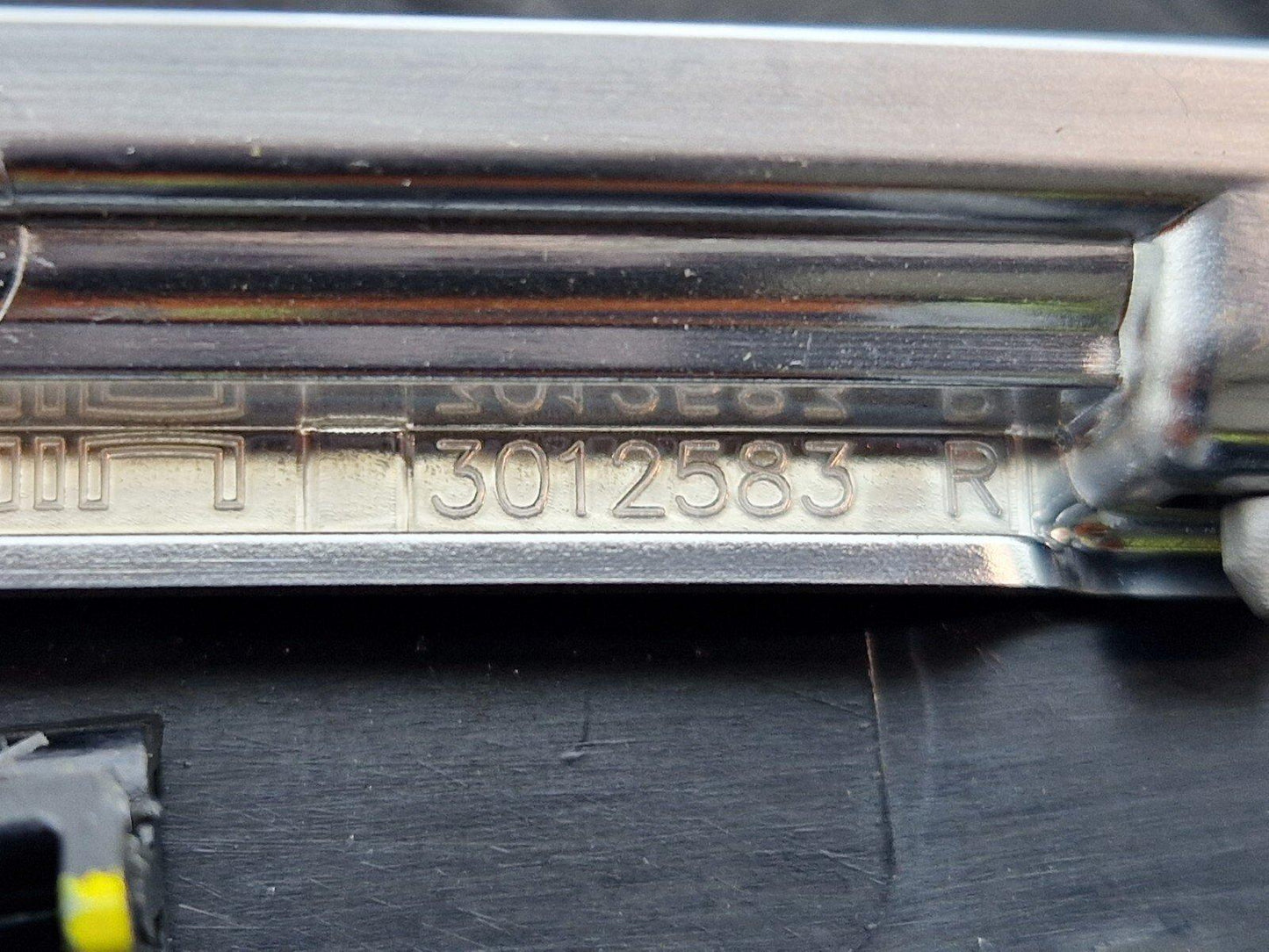 14-21 MERCEDES C CLASS W205 GENUINE REAR RIGHT BURMESTER DOOR TRIM A2057274100