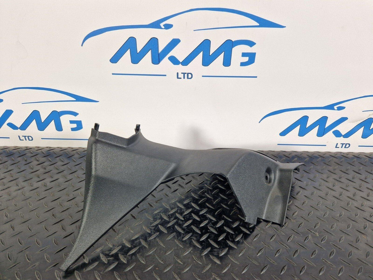BMW 2 SERIES GRAN COUPE F44 REAR SEAT BELT TRIM DRIVER SIDE CPILLAR TRIM 7475574