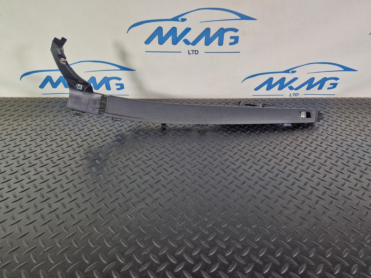 14-21 MERCEDES BENZ W205 REAR LEFT SEAT TRIM & SWITCH A2056906725 A2059058404