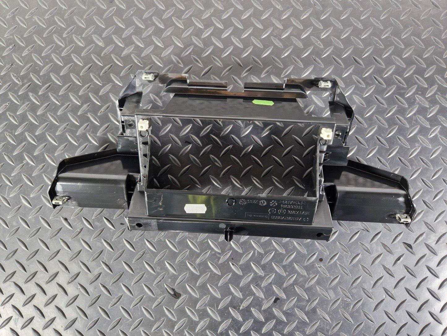 18-ON MERCEDES BENZ SPRINTER W907 RADIO FRAME DASHBOARD TRIM  A9108270600