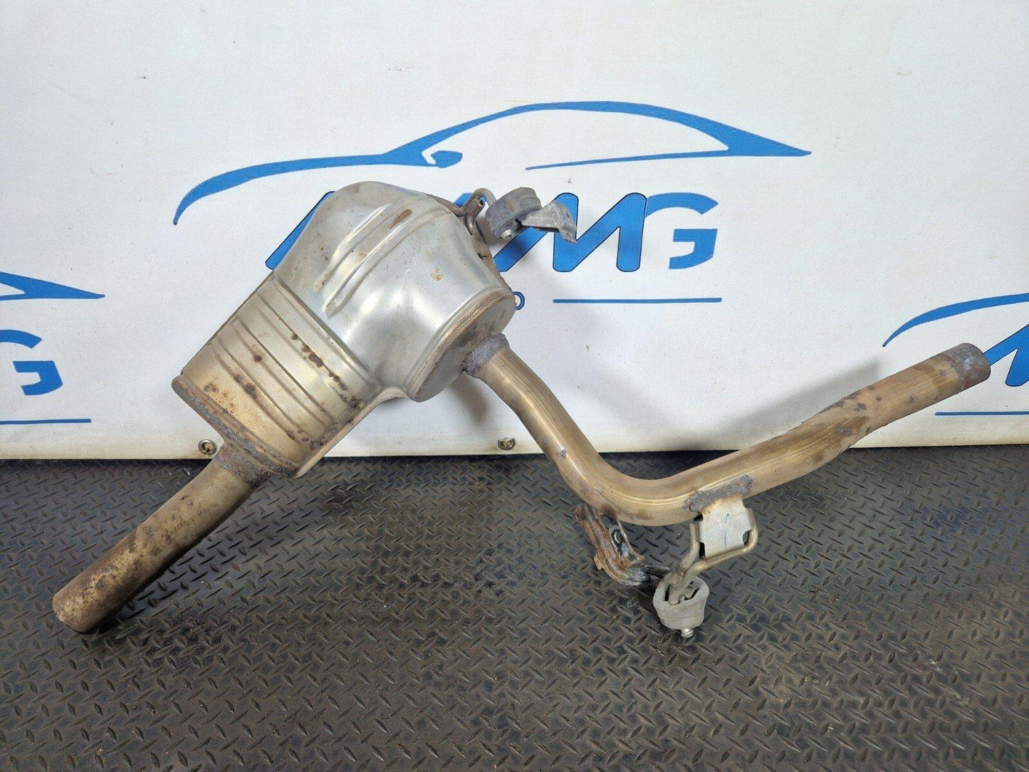 16-19 AUDI A4 B9 GENUINE EXHAUST BACKBOX SILENCER 8W0253411D 8W0119C