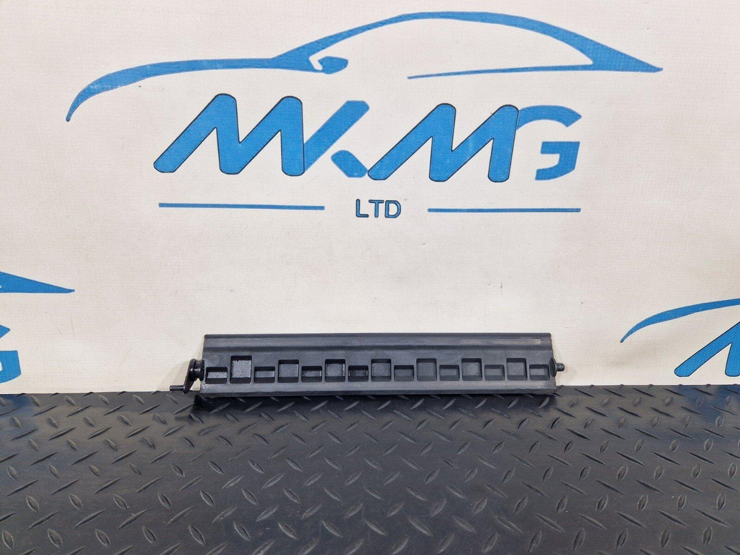 14-21 BMW 2 SERIES GRAN TOURER F45 F46 AIR DUCT SHUTTER GRILL FLAP 1L 8499973