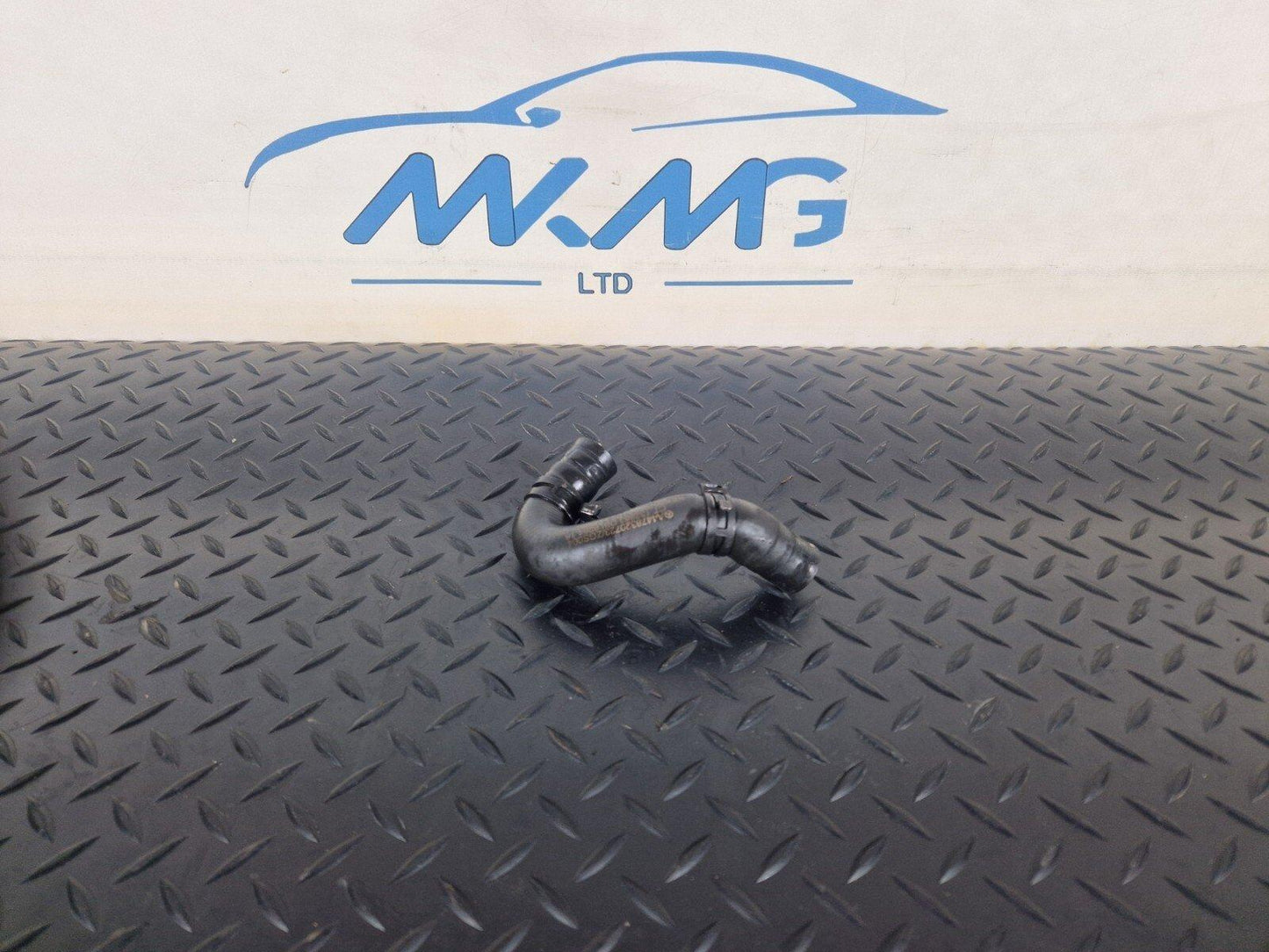 14-23 MERCEDES BENZ VITO W447 OEM ENGINE MOULDING HOSE A4478320723