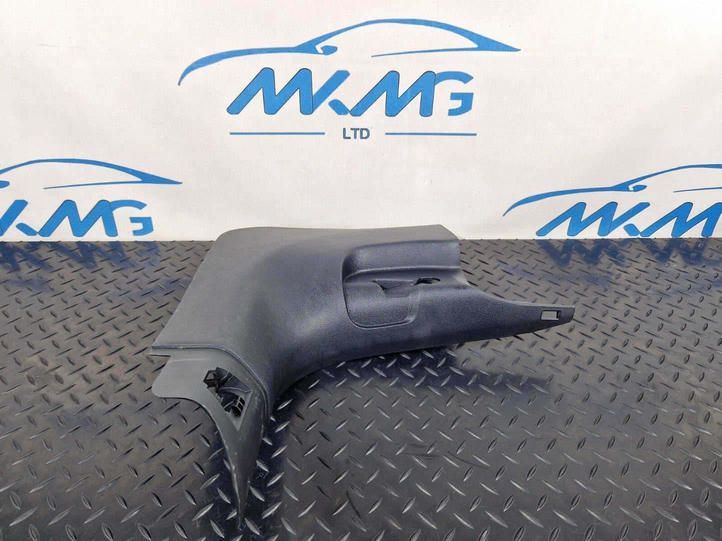 16-23 AUDI S5 COUPE FRONT RIGHT KICK TRIM PANEL 8W6867272