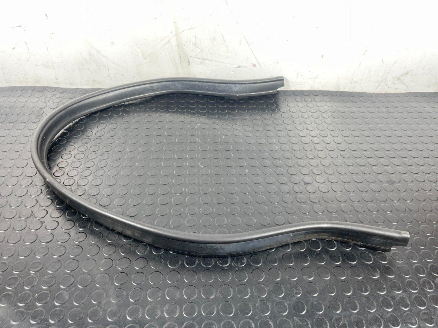 14-21 BMW 2 SERIES GRAN TOURER F45 F46 FRONT RIGHT FENDER SEALING 7300516