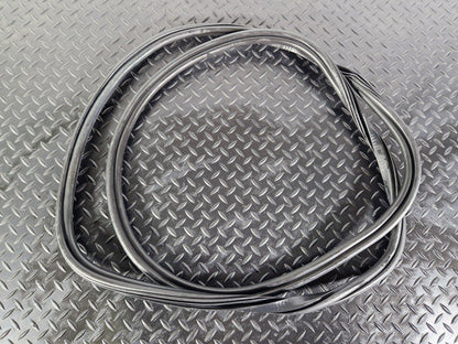 12-17 AUDI Q5 S-LINE GENUINE OEM REAR LEFT SIDE DOOR SEAL 8R0833721F