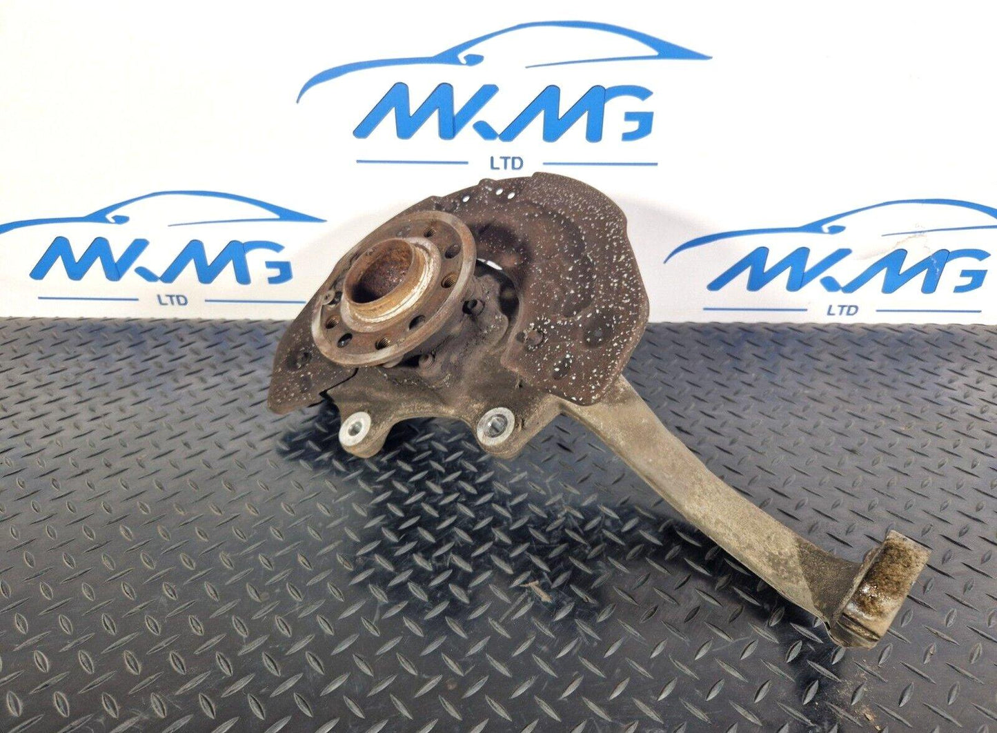 14-21 MERCEDES BENZ C CLASS W205 GENUINE WHEEL HUB BEARING FRONT LEFT A2052100