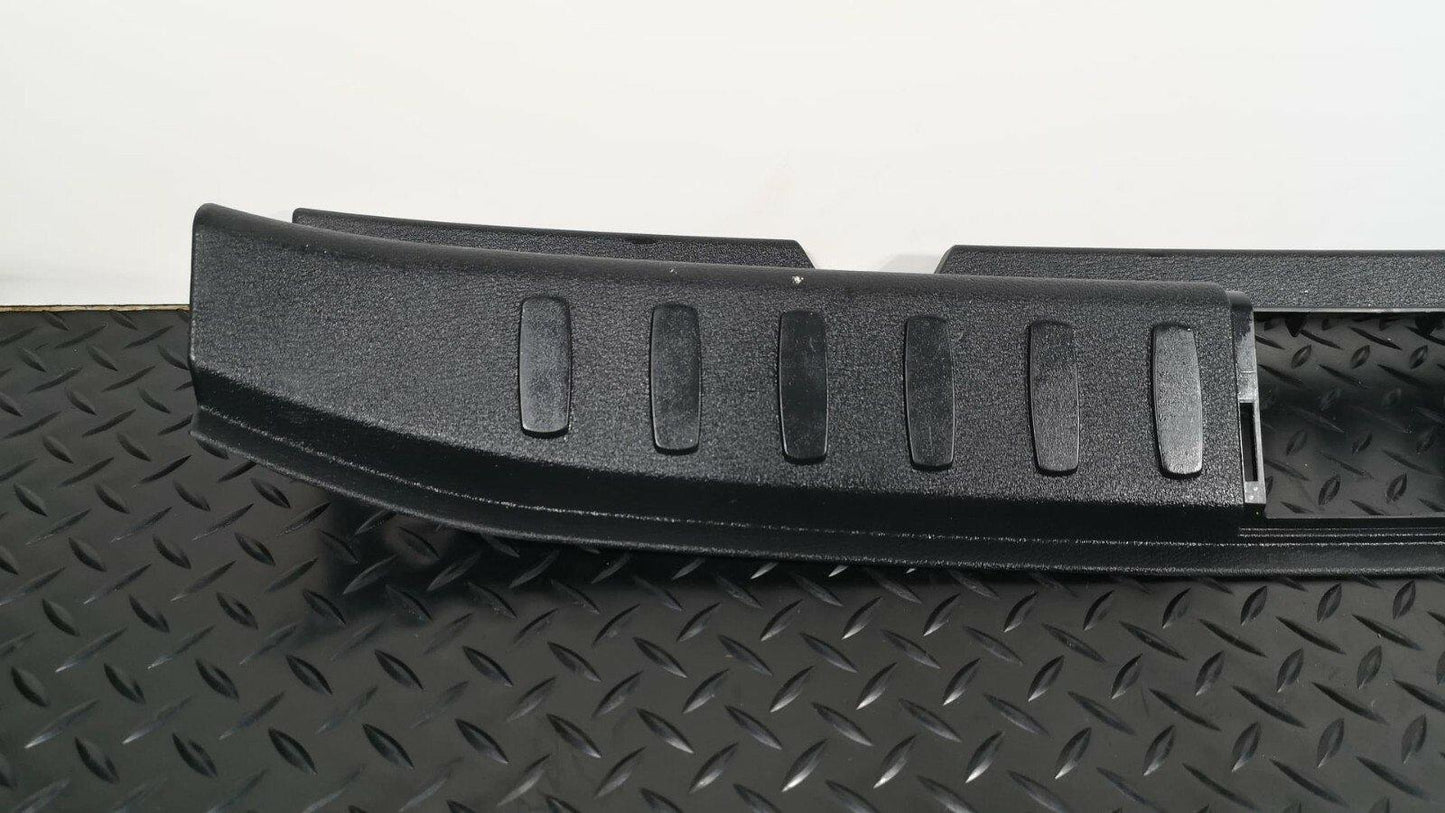 GENUINE BMW X1 E84 TRUNK BOOT PLASTIC SILL PROTECTION COVER TRIM 2990736