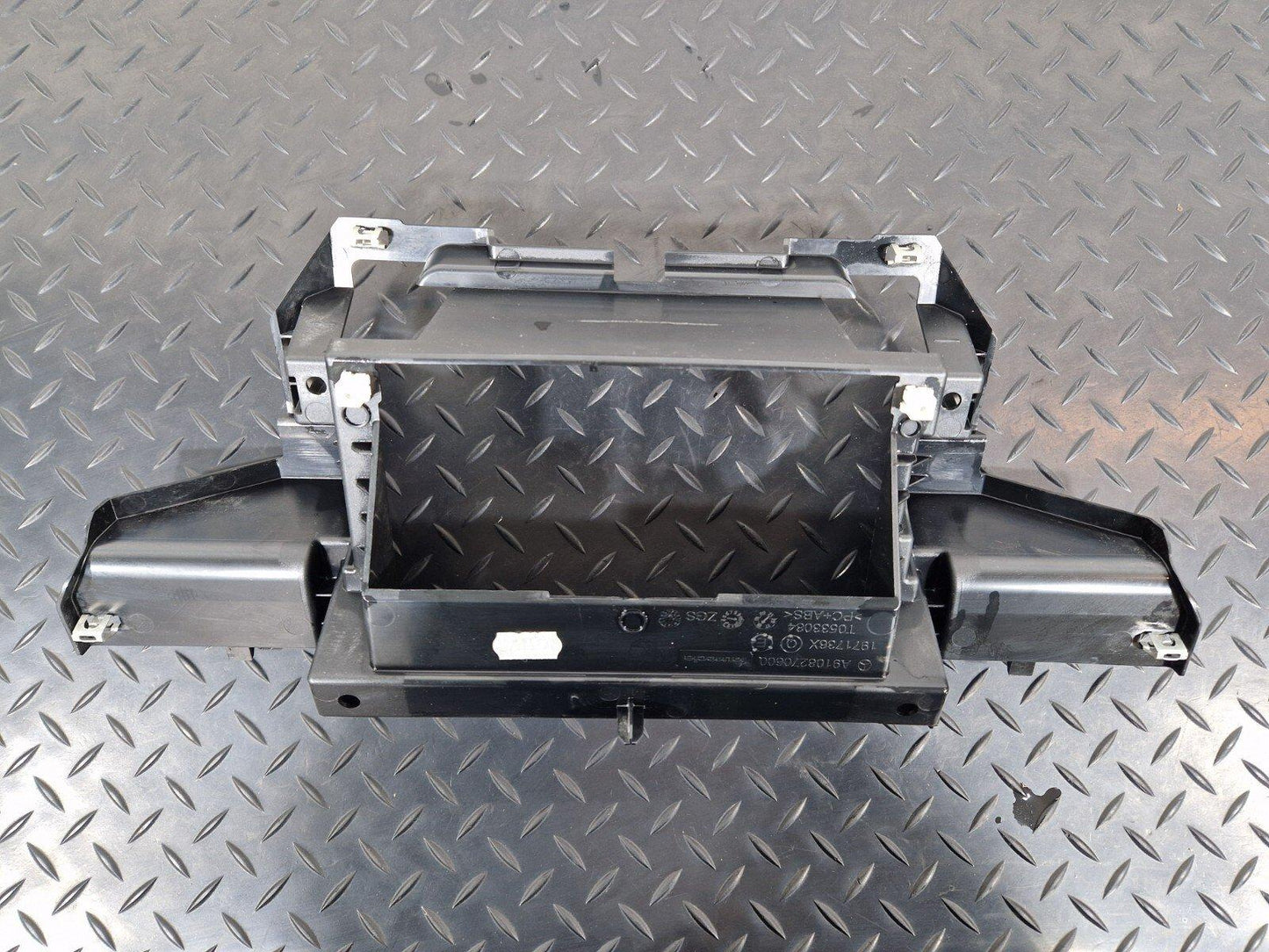 2018-ON MERCEDES BENZ SPRINTER W907 W910 RADIO FRAME MERCEDES A9108270600