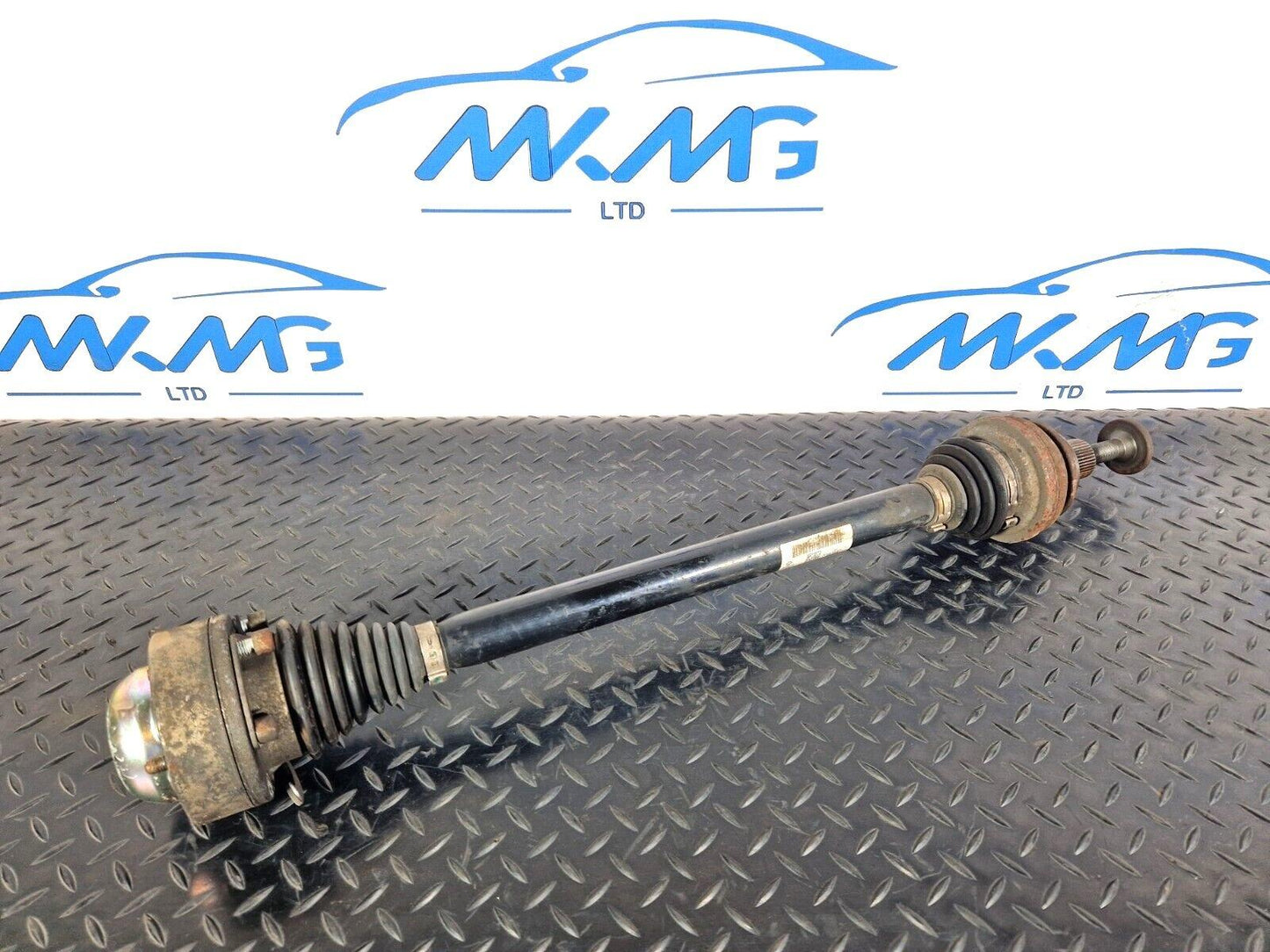 16-19 AUDI A4 B9 S-LINE QUATTRO DRIVESHAFT REAR SIDE 8W0501203D