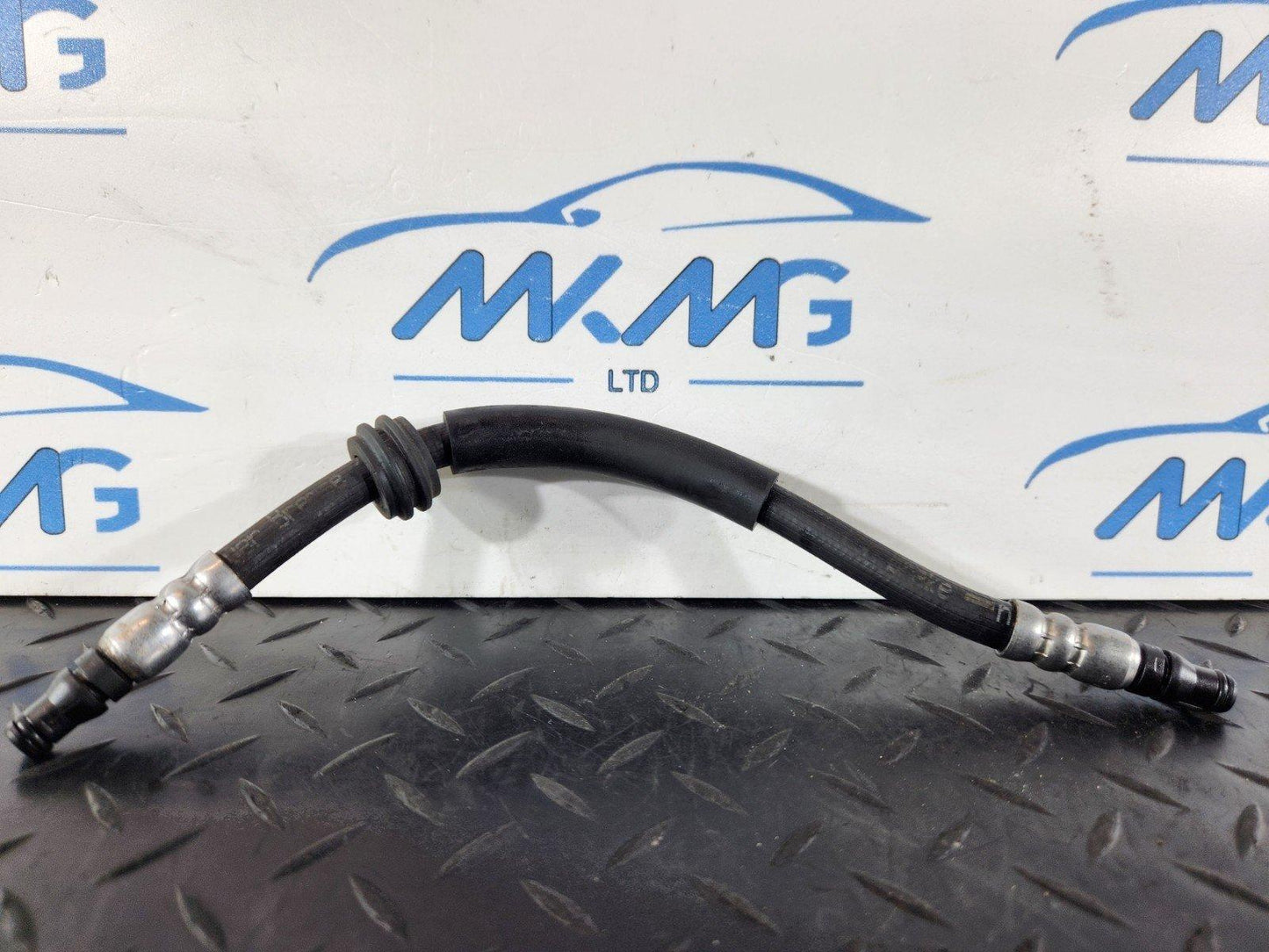 RANGE ROVER EVOQUE L551 CLUTCH CYLINDER TUBE TO UPPER CONNECTOR M8D27K592BB