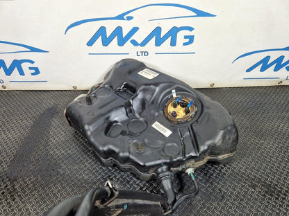 16-19 AUDI A4 B9 GENUINE DIESEL ENGINE FUEL TANK WITH PUMP  8W0201021BP