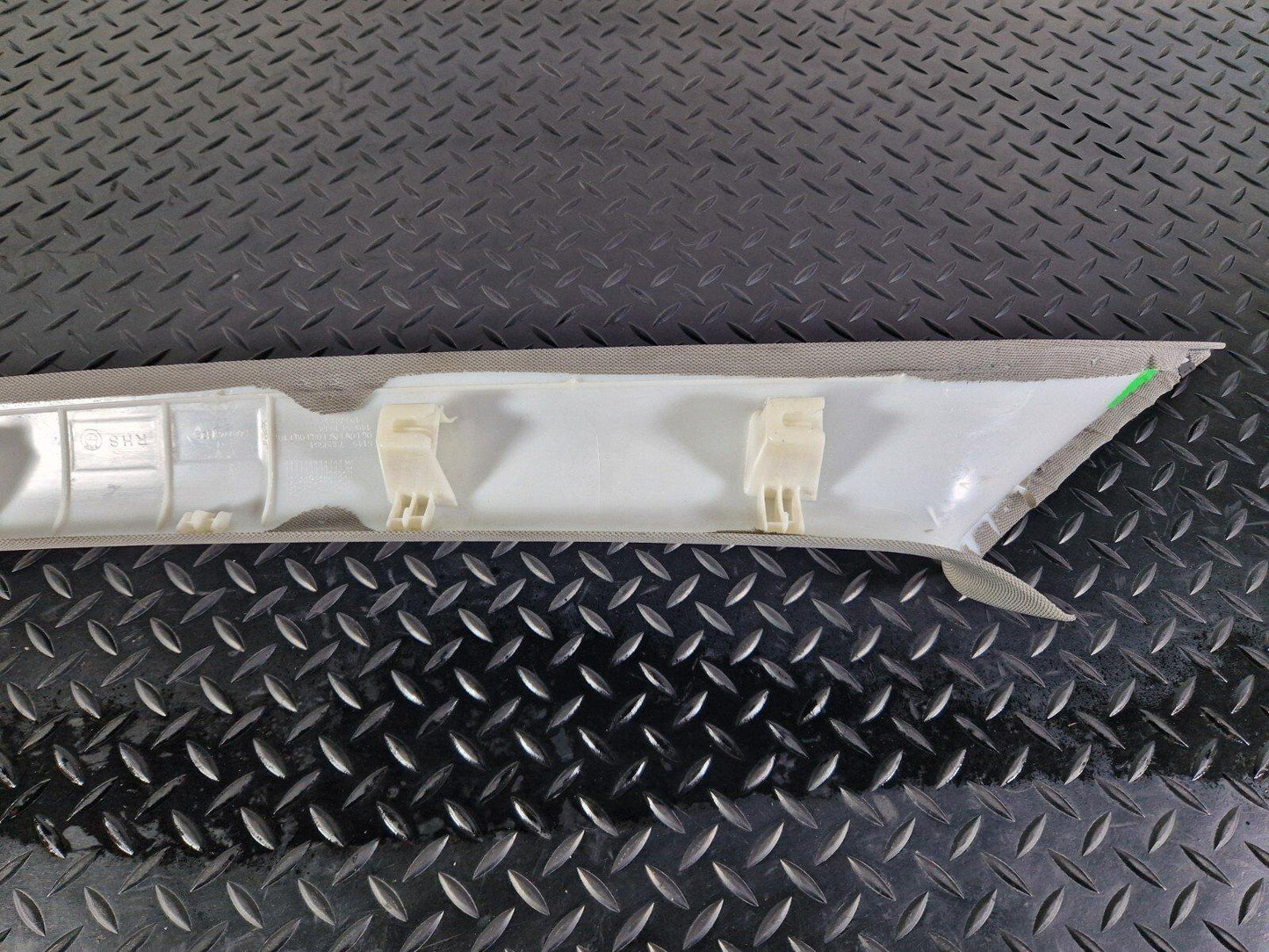 14-21 BMW 2 SERIES F45 F46 218i A COLUMN PILLAR TRIM PANEL RIGHT O/S 7329584