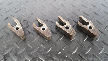 12-18 MERCEDES A B-CLASS W176 W246 GENUINE 1.8/2.1 CDI FUEL INJECTOR CLAMPS