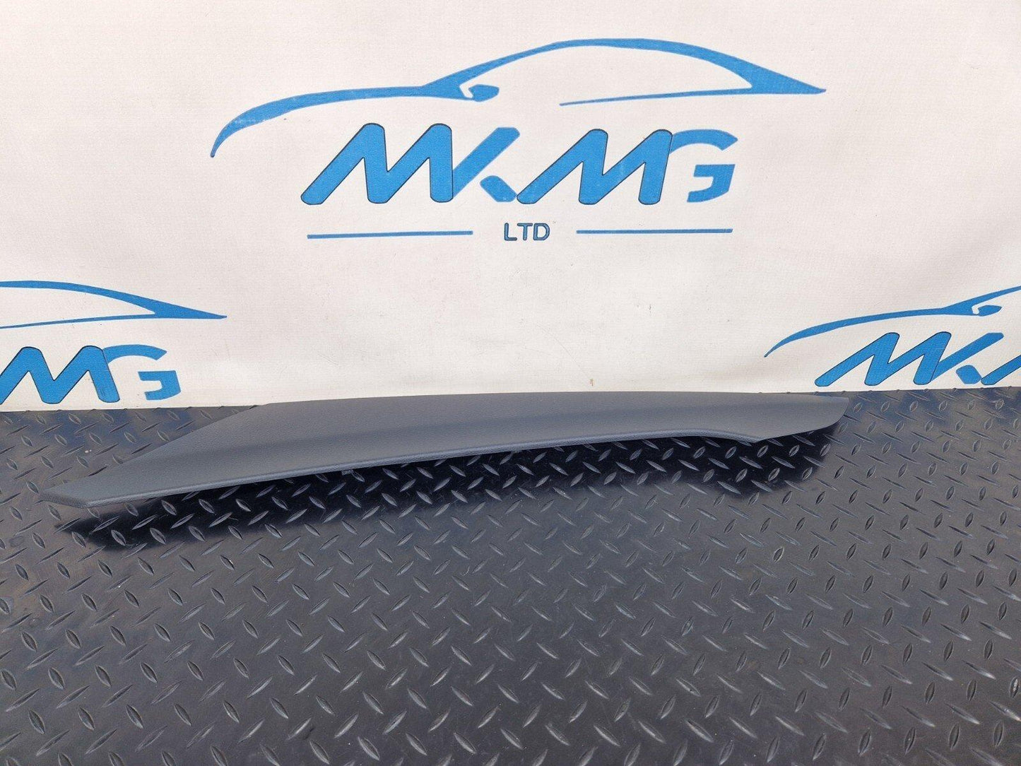 16-19 AUDI A4 B9 S-LINE LEFT PASSENGER SIDE CENTRE CONSOLE TRIM COVER 8W2863305