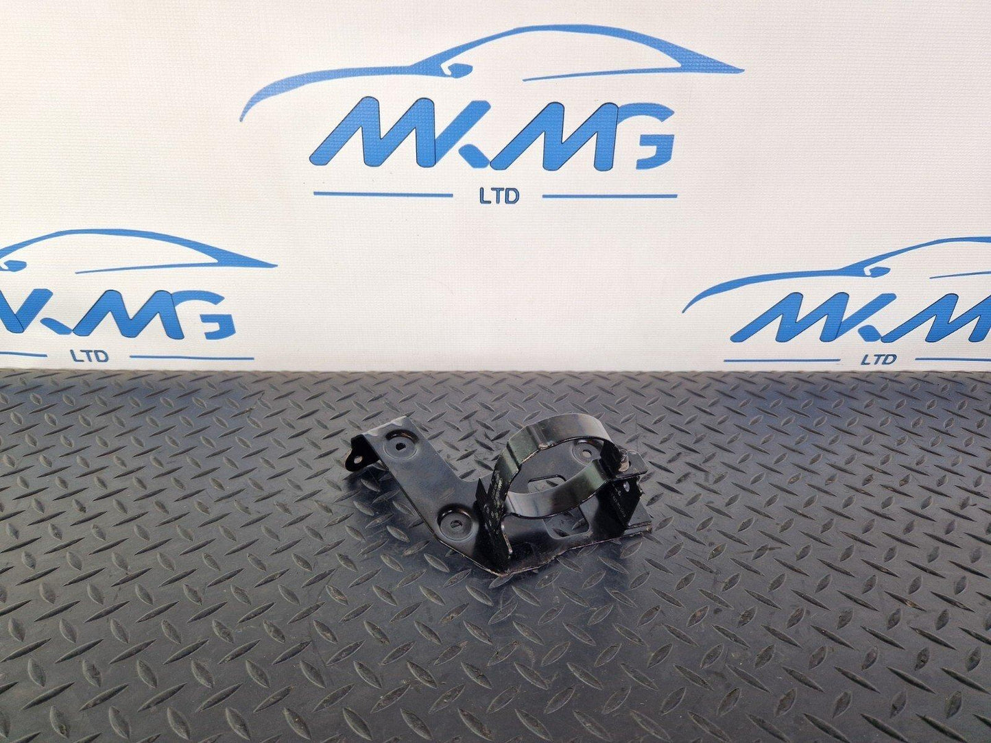 15-18 AUDI A7 4G GENUINE OEM COOLANT PUMP BRACKET 8W0145896C 8W0145879B