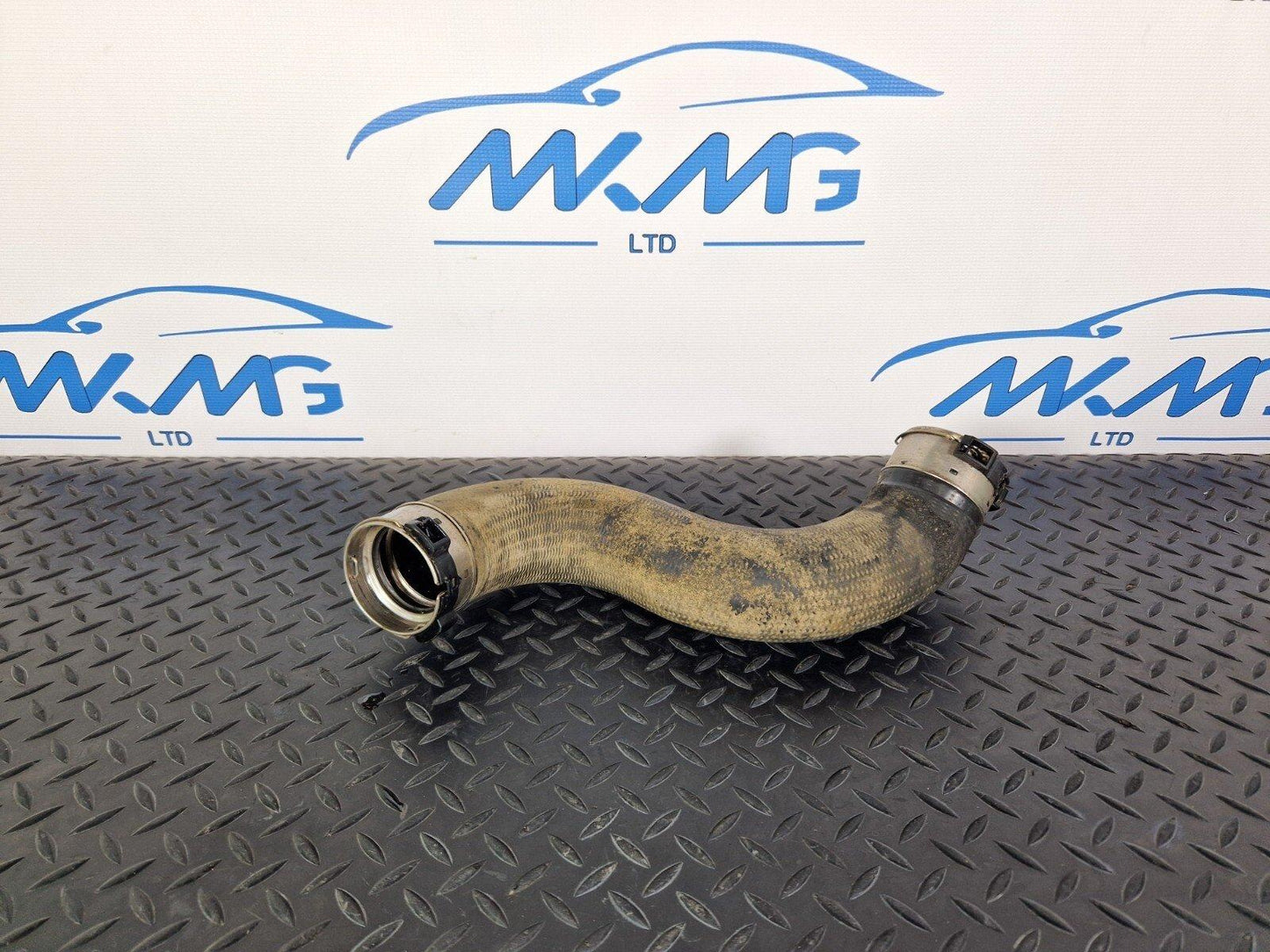 18-ON MERCEDES BENZ SPRINTER W907 W910 TURBO INTERCOOLER HOSE PIPE A9105280800