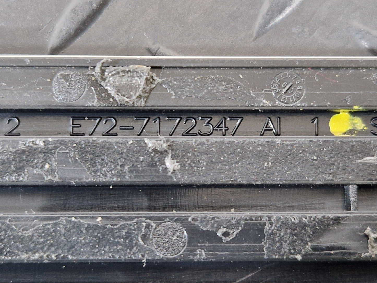 10-13 BMW E70 LCI X5 GENUINE OEM REAR DOOR KICK PLATES SILL COVER TRIM 7205265
