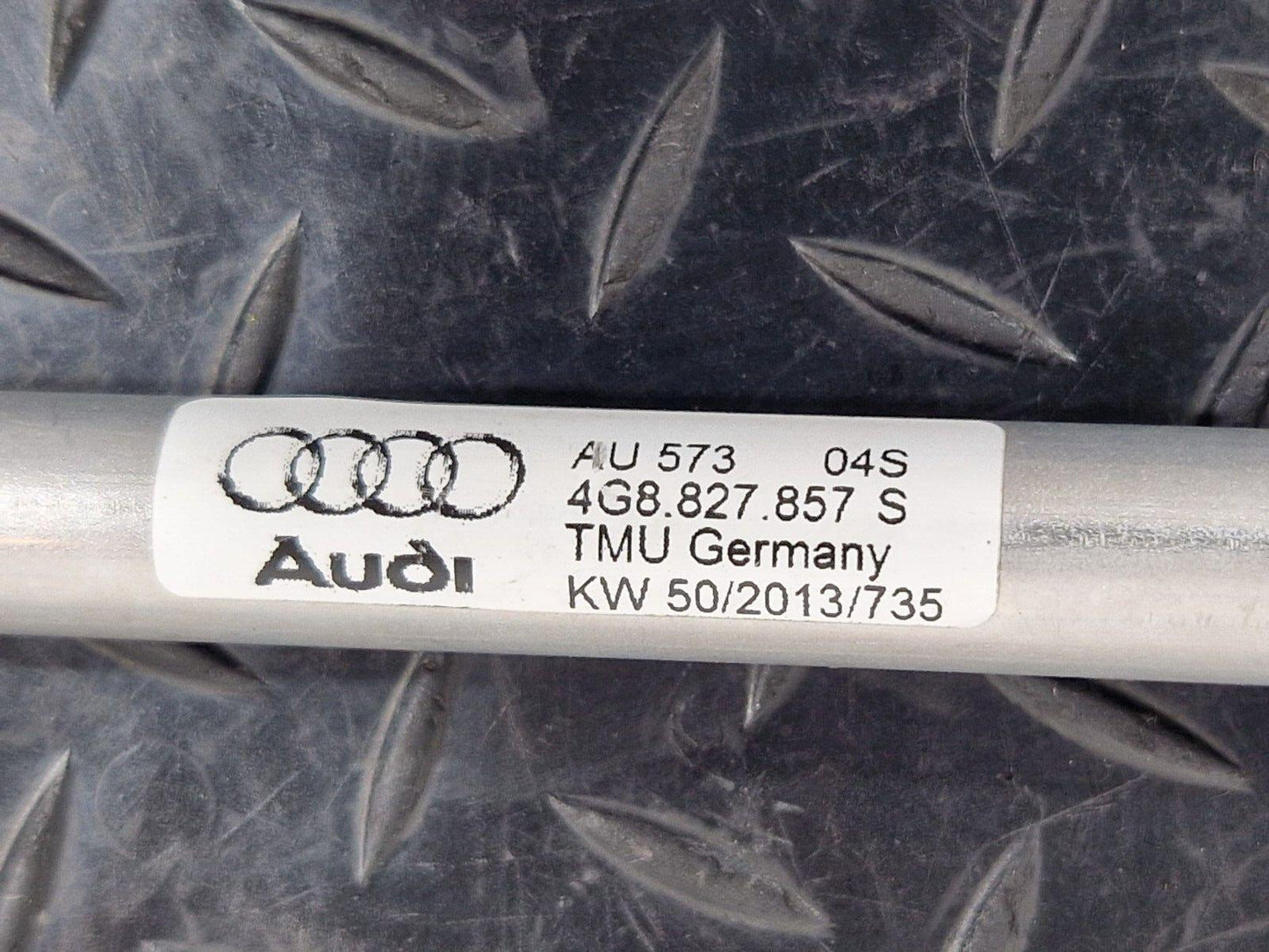 10-18 AUDI A7 4G S-LINE TAILGATE BOOT LID HINGE GAS STRUT RIGHT SIDE 4G8827858S