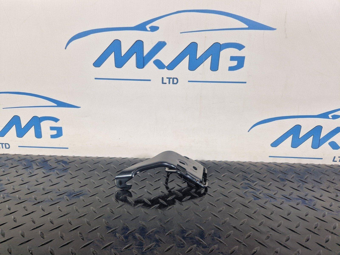 18-ON MERCEDES BENZ A CLASS W177 REAR RIGH SEAT HOLDER MOUNT BRACKET A1779201800