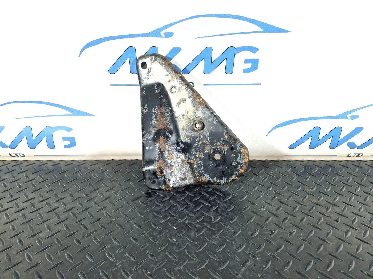 12-17 AUDI S5 CONVERTIBLE FRONT SUBFRAME SUPPORT MOUNT 8F0505219